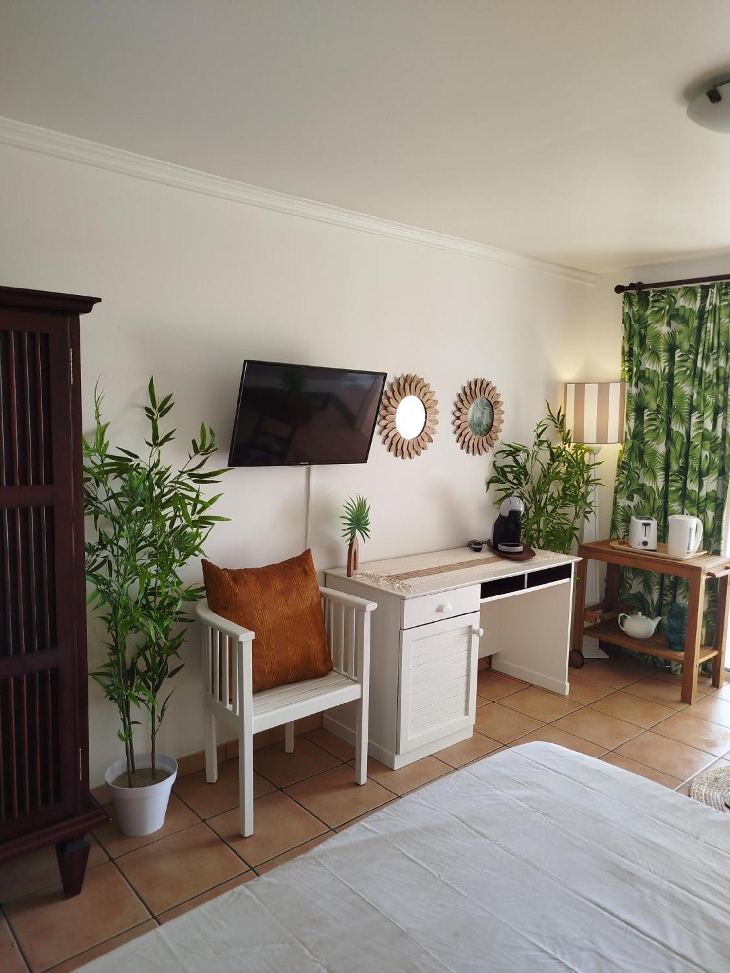 Bambou Suite Vue Mer A 50 M De La Plage Et De La Piscine Sainte-Luce Exterior photo